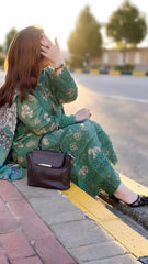 ROYAL EMBER BLACK HANDBAG